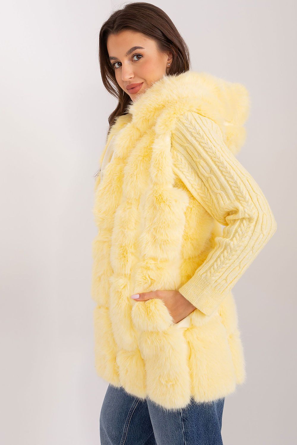   Kamizelka Model AT-KZ-2379.96P Light Yellow - AT 